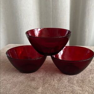 ARCOROC RUBY RED BERRY DESSERT BOWLS FRANCE (set of 3) 4.90”W 4.25”H